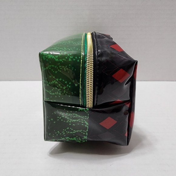 X Revolution Harley Quinn Group -  Cosmetic Bag, 2 Blending Sponges & Eyeshadow - Picture 4 of 11